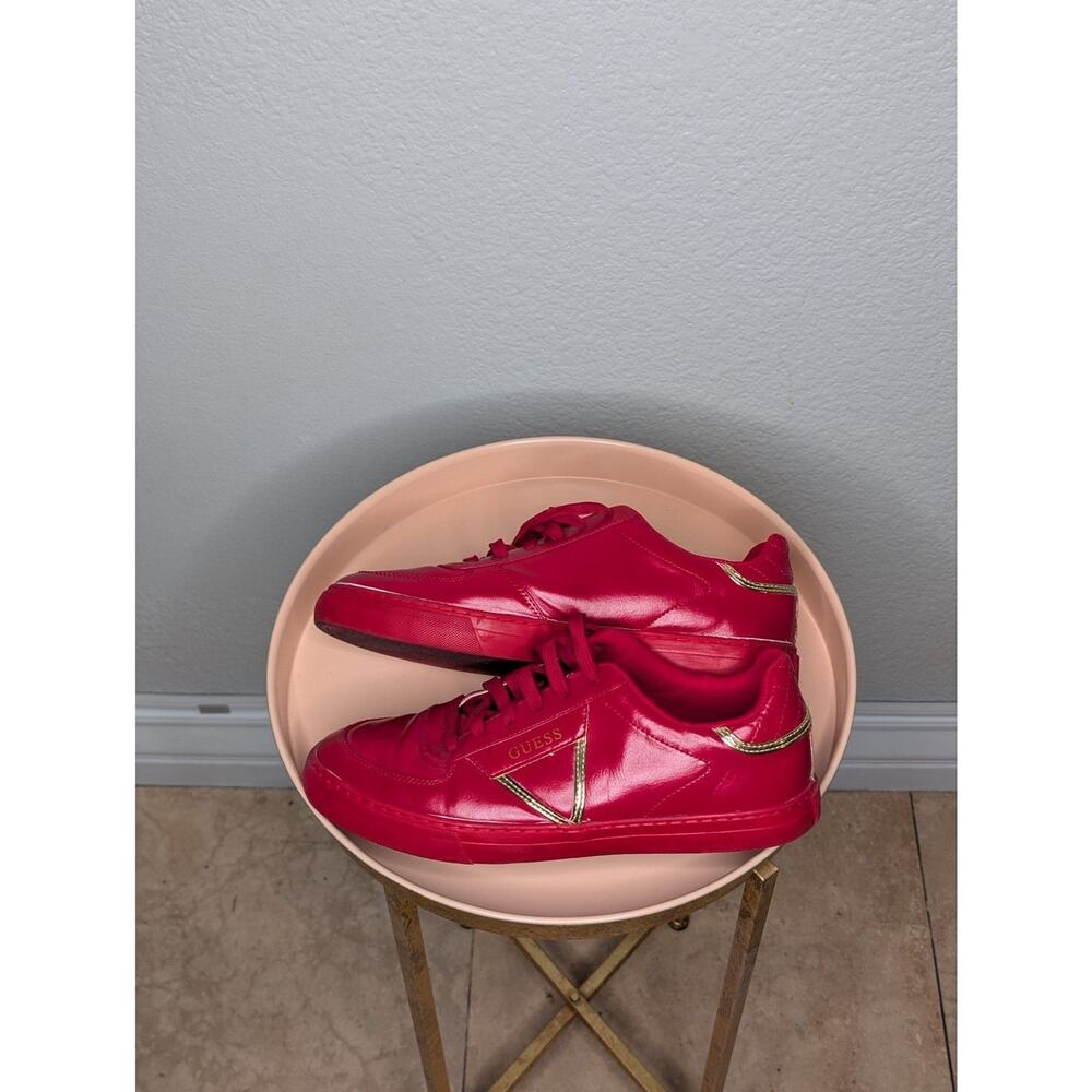 Guess Mito Red Sneakers Shoes Gold Trim. MENS SIZE 9.5